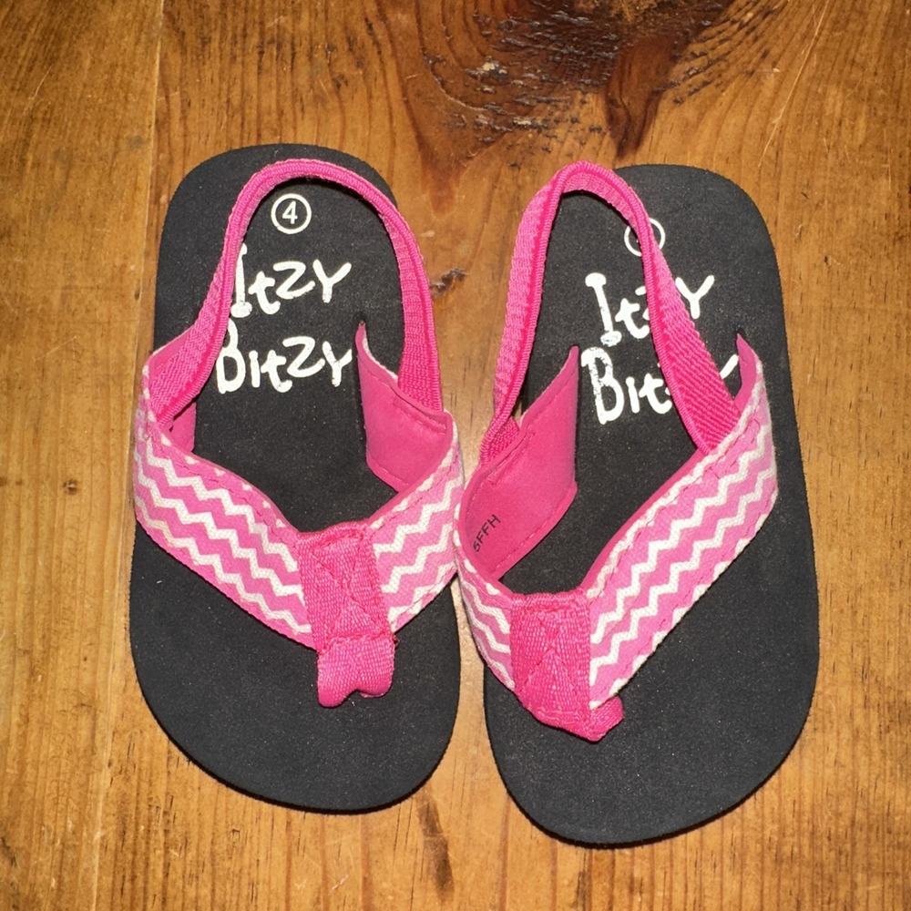 Itzy Bitzy Baby Toddler Flip Flop Sandals US 4 Black Multicolor Straps